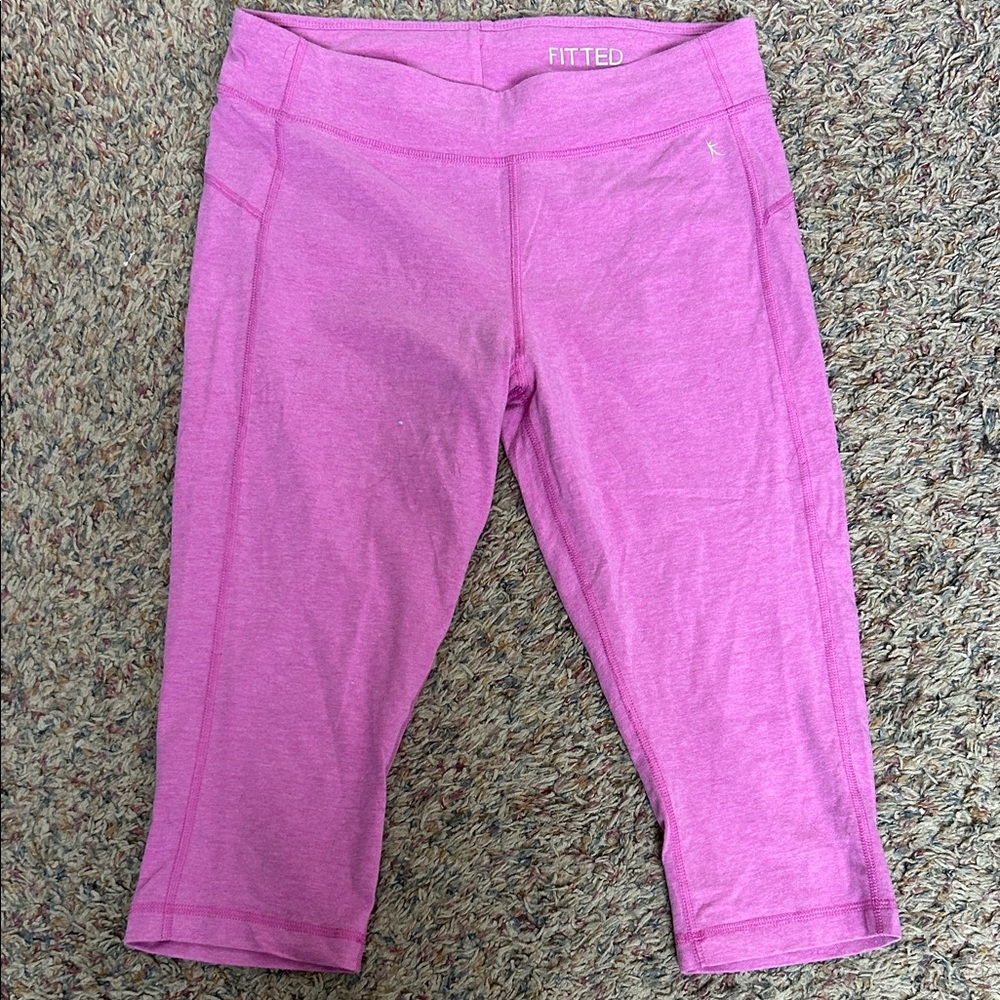 Danskin Now Women's Pink Capris